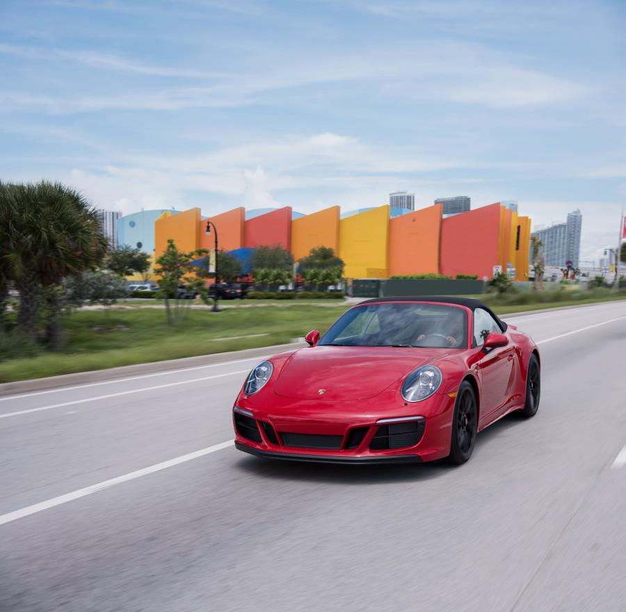  Porsche 911 Carrera GTS Cabriolet (991) 2017 года  (NA) (фото 13 из 30)